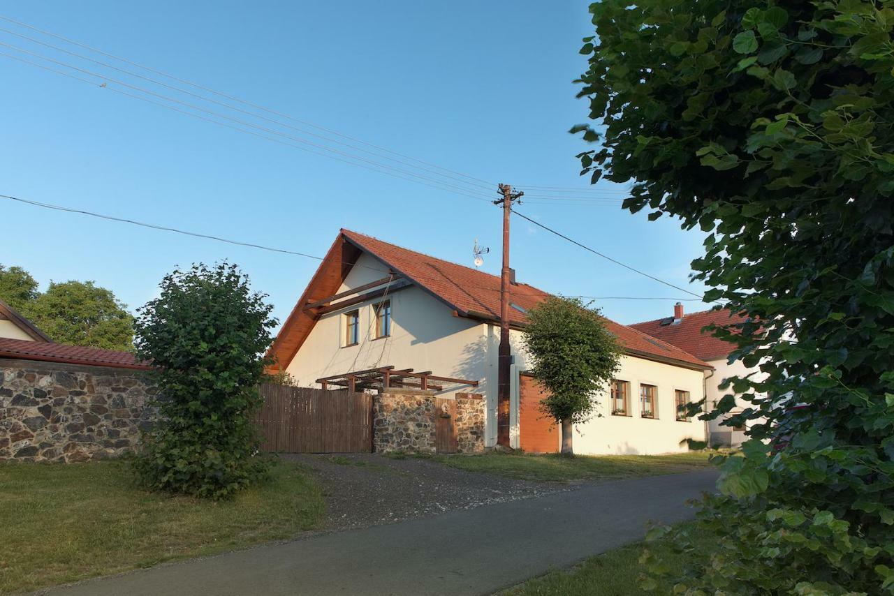 Zeleny Statek Bzova Exterior foto